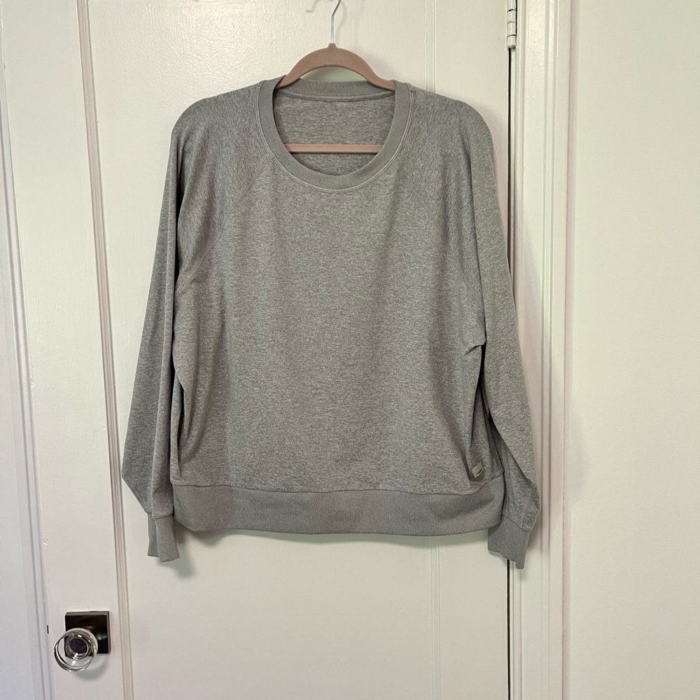 Vuori Halo Pullover Gray Crewneck Sweatshirt